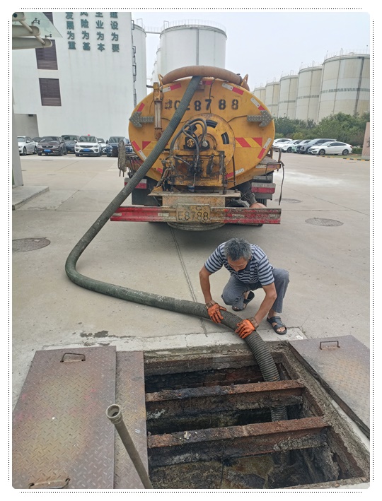 柯坪隔油池清掏